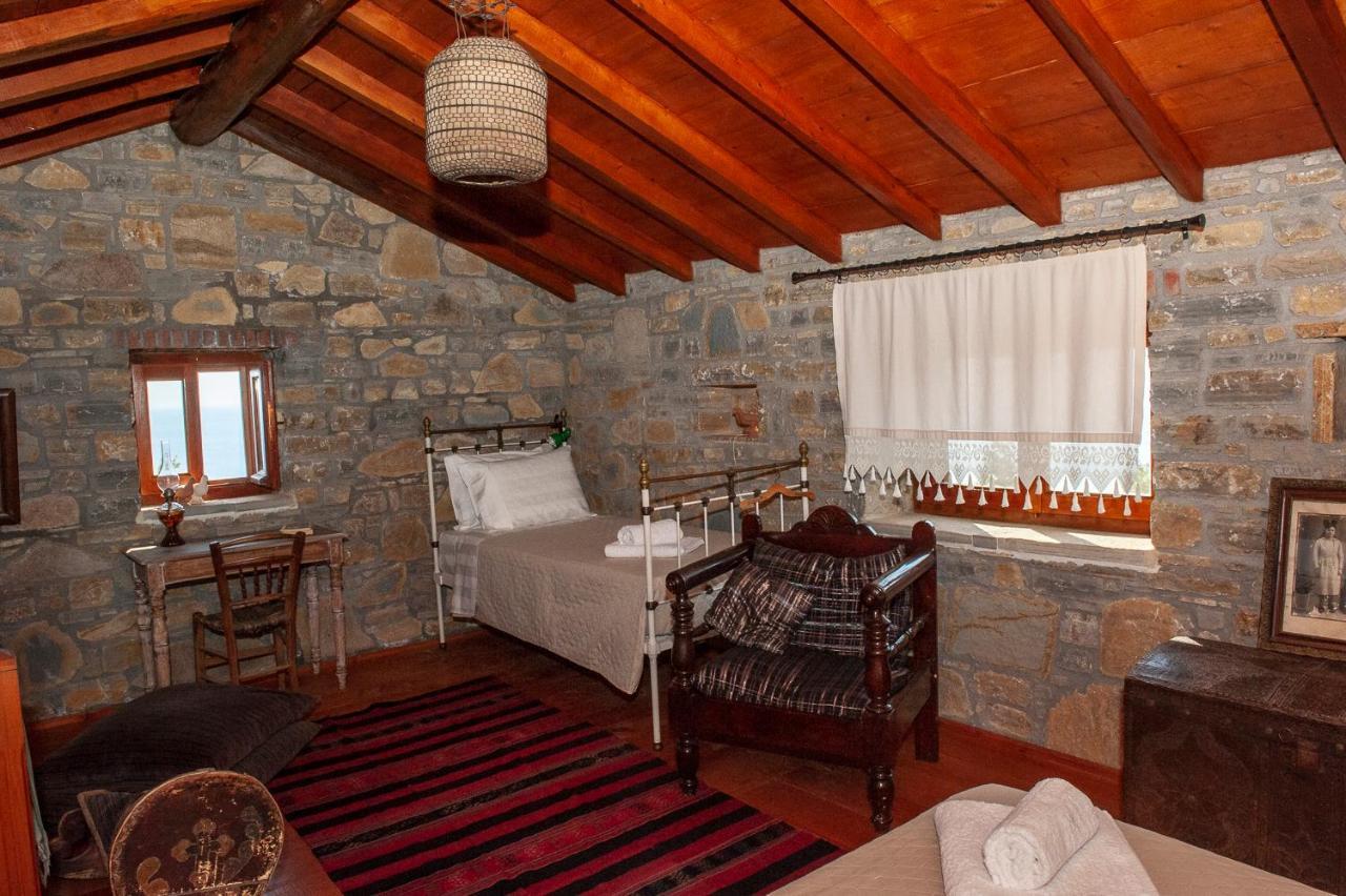Oceanis Cottage House Ormos Koumeikon Екстериор снимка